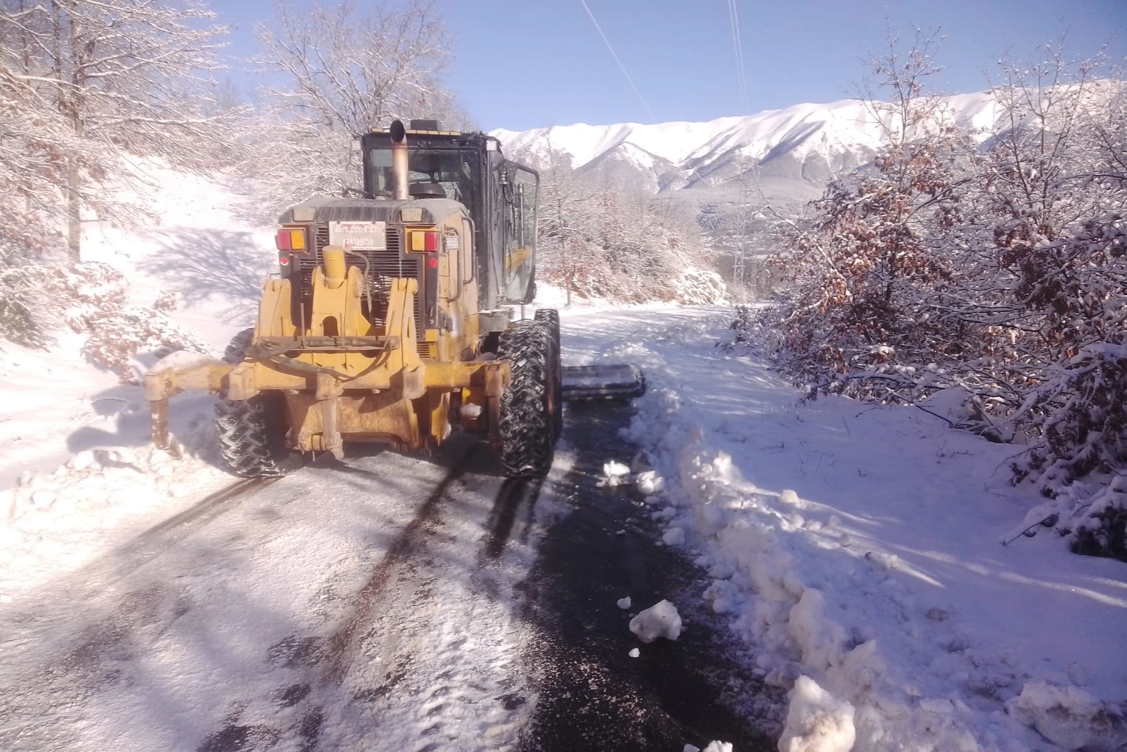 Bursa'da AKOM koordinasyonunda yollar g&uuml;vende