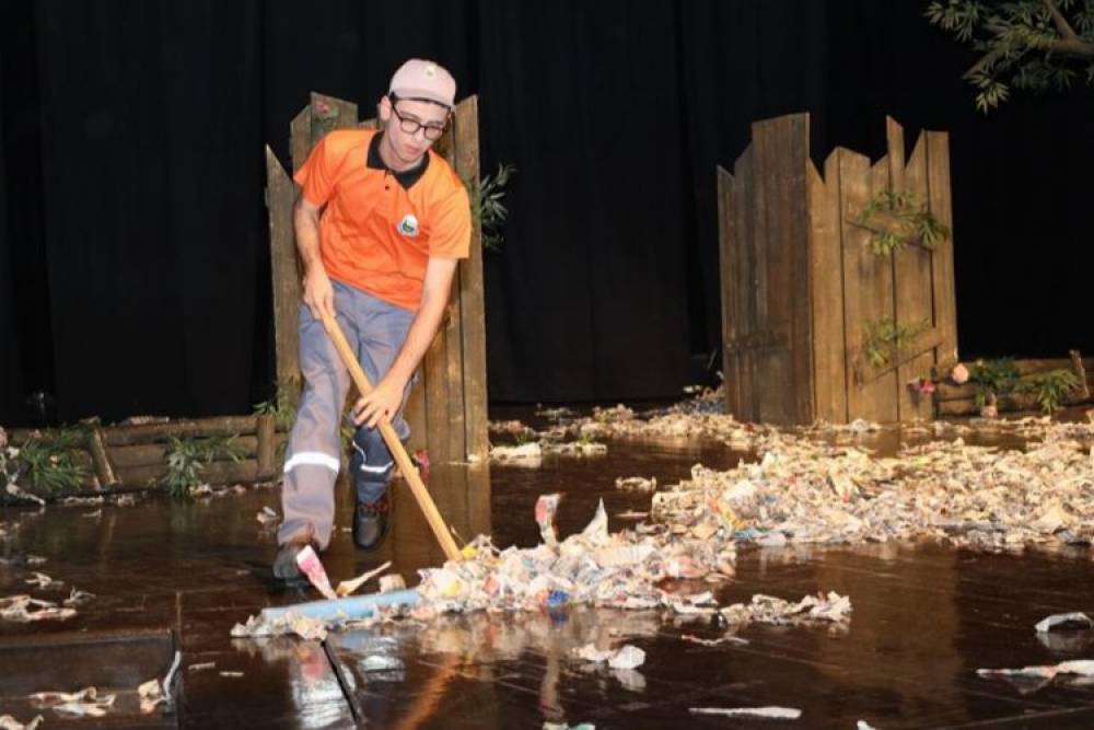 İneg&ouml;l'&uuml;n temizlik harekatı T&uuml;rkiye'ye yayılıyor