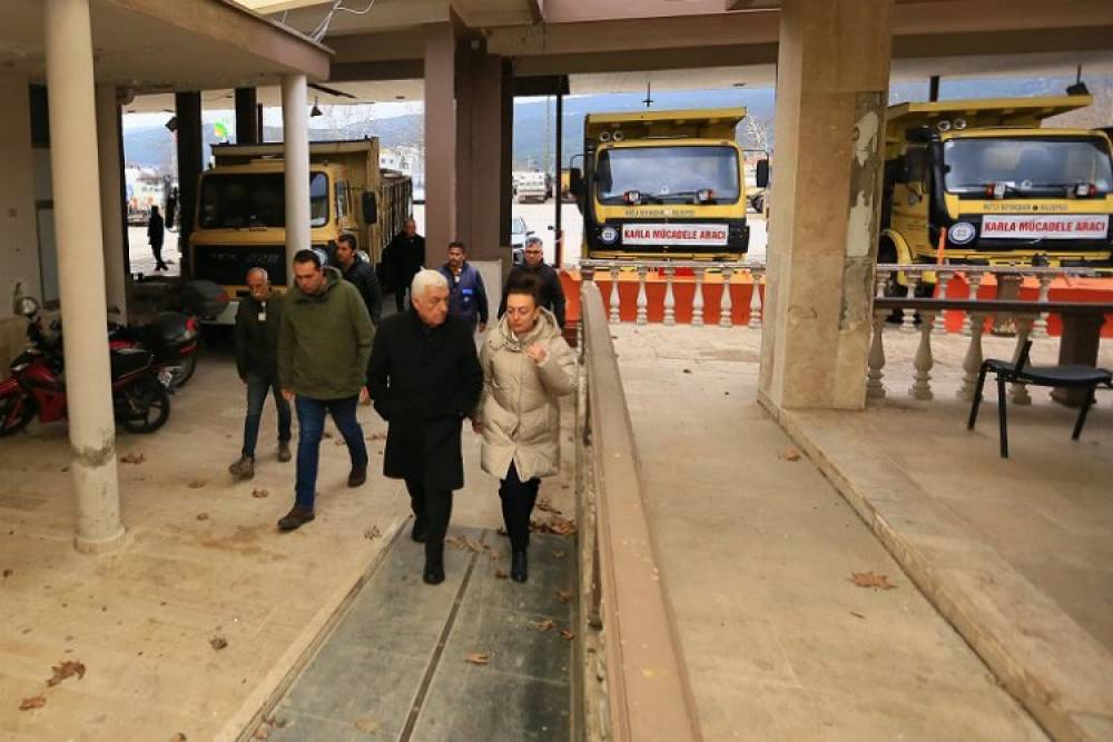 Muğla ekipleri karla m&uuml;cadeleye hazır