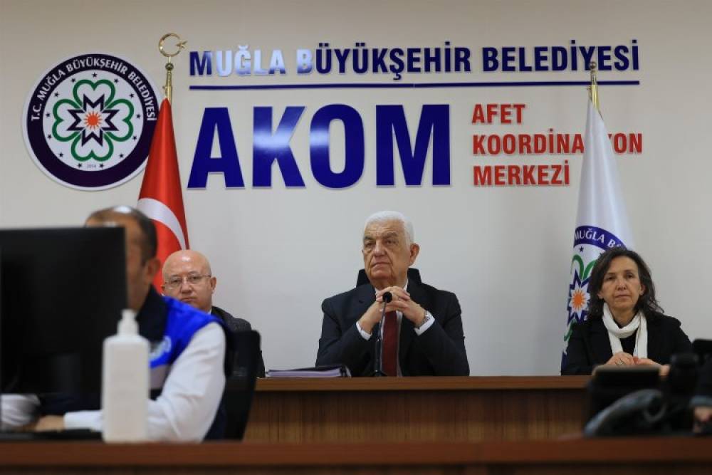 Osman G&uuml;r&uuml;n'den 'su' uyarısı