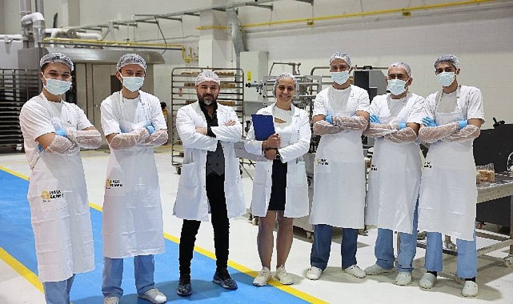 Antalya B&uuml;y&uuml;kşehir Halk Ekmek Fabrikası 6 ayda 6 milyon ekmek &uuml;retti