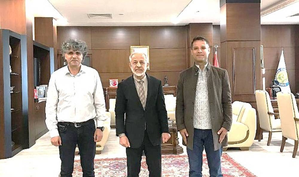 Harran &Uuml;niversitesi Teknokentte Geliştirilen Dronlar &Uuml;reticilerin Hizmetine S&uuml;r&uuml;l&uuml;yor