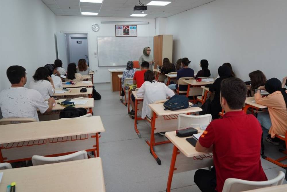 &Ccedil;ayırova&rsquo;da LGS ve YKS hazırlık kursları