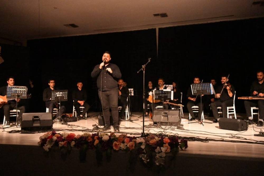 T&uuml;rk Halk M&uuml;ziği Konseri, m&uuml;zikseverlere unutulmaz anlar yaşattı