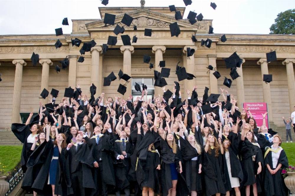 Sokak r&ouml;portajında '&uuml;niversite' tartışması!