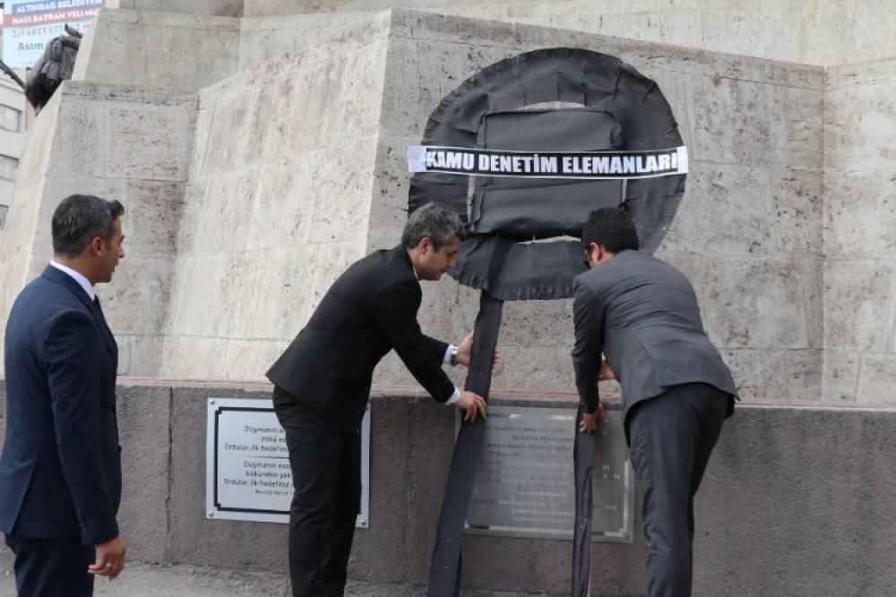 Bakanlık m&uuml;fettişlerinden siyah &ccedil;elenk!