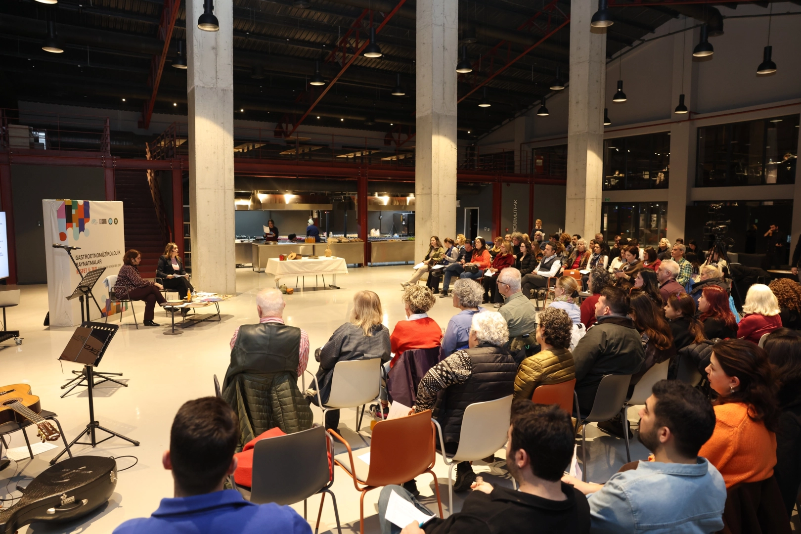 Bursa Nil&uuml;fer'de Pancar Deposu'nda sinema ve lezzet yolculuğu