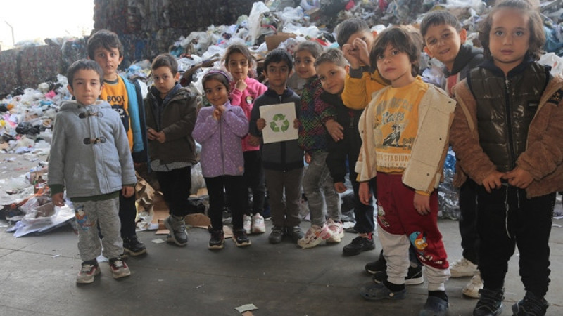 &Ccedil;ocuklar, Geri D&ouml;n&uuml;ş&uuml;m&uuml; Yerinde &Ouml;ğrendi