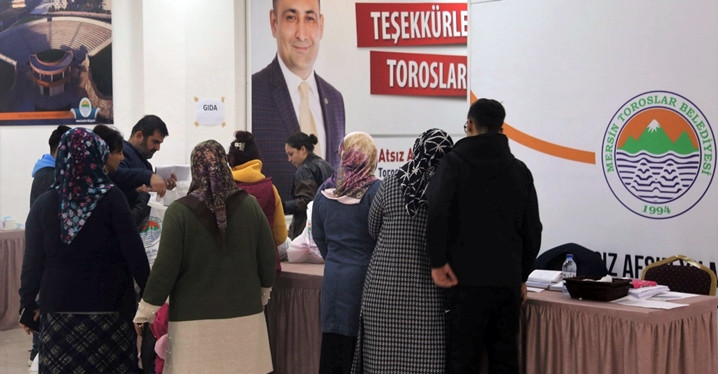 Toroslar Belediyesinin &Ccedil;&ouml;z&uuml;m Masası, Sosyal Medya Hesaplarından ve &Ccedil;ağrı Merkezinden Gelen Talepleri Anında Değerlendiriyor